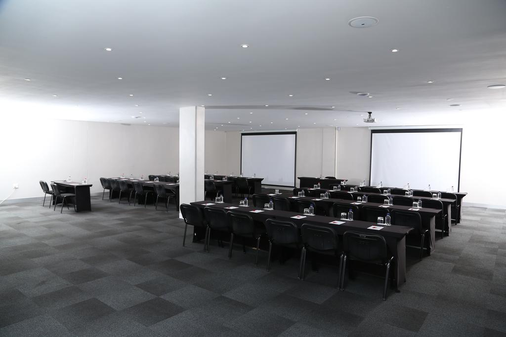 The Aviator Or Tambo Hotel 3*